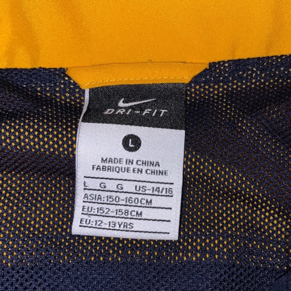 Vintage Nike Windbreaker - Picture 4 of 4